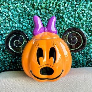 Minnie Mouse Pumpkin Cookie Jar!